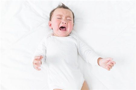 用奶瓶喂母乳有哪些危害