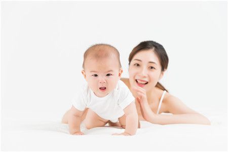一岁半的宝宝是罗圈腿要如何矫正