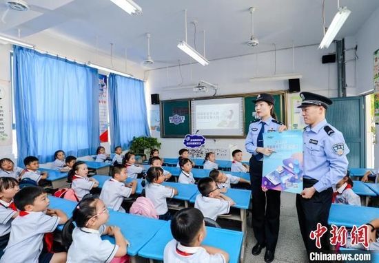 资料图:网络安全教育进校园 陈晨 摄