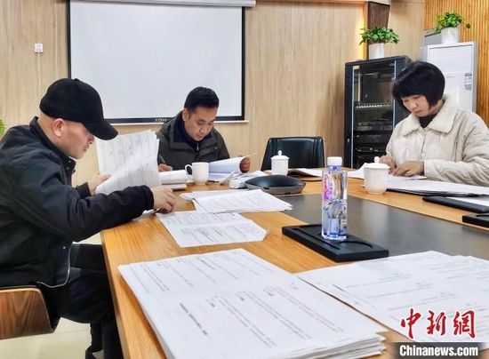 调查组入驻学校调查。 蕉城区教育局 供图