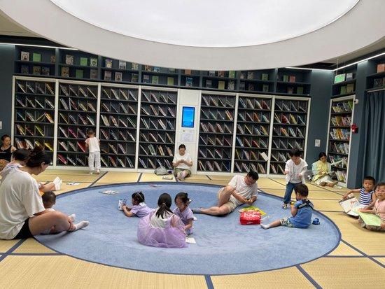 7月25日,和平书院的儿童阅读空间。本文图片均为澎湃新闻记者 邹娟 图