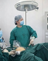 精研微创技术 守护女性健康｜我院妇一科成功完成超大宫颈肌瘤微创保宫手术