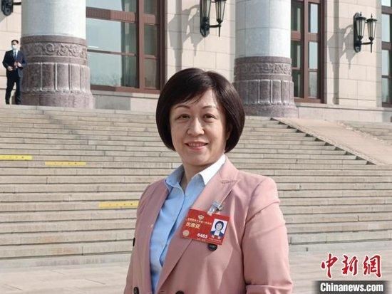 全国政协常委、台盟上海市委会主委刘艳。 受访者供图