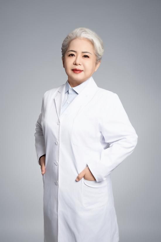 中国医师协会青春期健康与医学专业委员会创会主任委员于泓 受访者供图