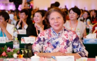 看犹太妈妈如何面对三个孩子的养育问题