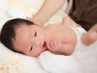 原创 新生儿刚出生百天内,要避开这4件事,容易踩雷,遭罪的是孩子!