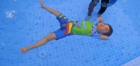婴幼童游泳究竟有什么好处