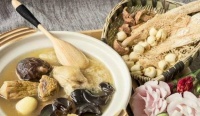 原创 家长给宝宝喝了半年毒汤,导致孩子停止发育,爸妈要注意