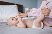 孩子双腿总是并不拢,是罗圈腿吗?
