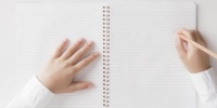 原创 小孩手指起皮,是什么原因导致的?各位家长真的知道吗?