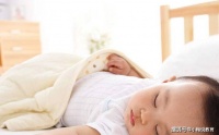 原创 从睡姿就能看出宝宝的性格?若是第三种,宝妈要重视,别置身事外