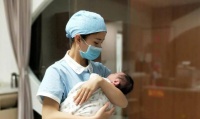 原创 “小婴儿也有大心机?”科学表明婴儿哭闹求抱抱,并不是在撒娇!