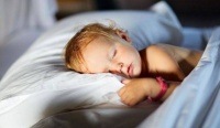 新手父母必看:小孩子睡觉出汗怎么办?