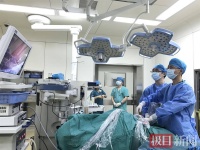 出生28天的女婴腹部鼓包,家长误以为消化不良延误就医险失卵巢