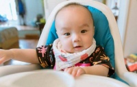 原创 孩子什么时候出牙?清楚这些症状,爸妈就不用再担心了
