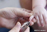 原创 宝宝出生后,这4件事父母最好要及时做,不然可能伤害到孩子!