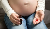 原创 孕期总感觉腹胀怎么回事?切莫轻视小毛病,对母婴不好