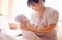 产后痔疮易导致贫血?新手妈妈自述:居家疗法止血除痔效果好!