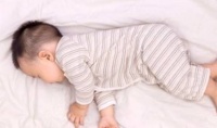 原创 有种苦衷叫孩子冬天踢被子,其实不是热,孩子的苦恼母亲不知道