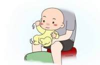 原创 小孩尿黄稀少,可能是这两个原因,父母们要注意下面的几点