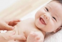 原创 婴儿抚触有好处,不过应掌握这5点!