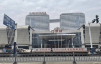 原创             小题大做？医院回应弄错试管婴儿：要豁达，没必要计较！