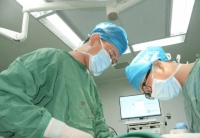 原创             试管婴儿被放错胚胎赔偿64万和解：做过试管婴儿的、做次亲子鉴定