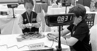 6岁中国女孩创造女子三阶魔方平均成绩世界纪录