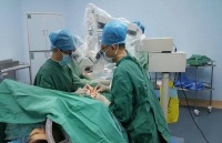 “男扎”后想要三胎?显微镜下输精管复通术让结扎有“后悔药”