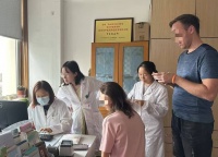 健康小站 | 备孕两年无果,俄罗斯夫妇求助中医助孕,结局很暖心