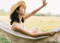 原创             中年女性逆袭指南：做到这三点，让你活出精彩人生