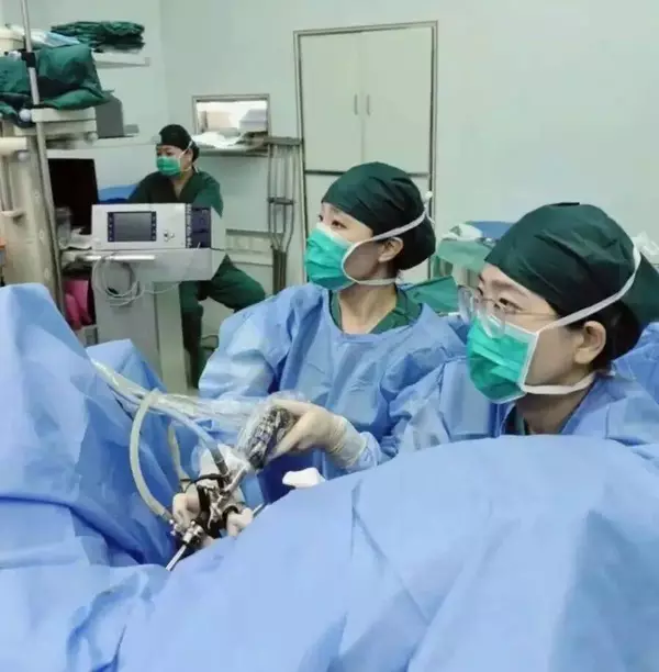高龄求子遇高危宫角妊娠，精准微创手术为患者守住再孕希望