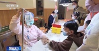 “一老一小”如何应对呼吸道疾病高发季?专家建议
